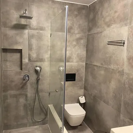 Olea Paros * Isterni (Paros)